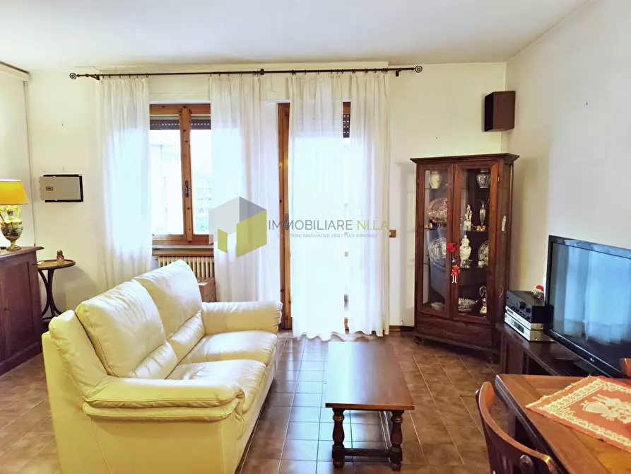 Immagine 2 di Appartamento in vendita  a Pisa