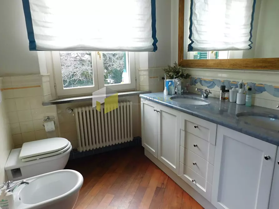 Immagine 18 di Villa in vendita  a Pisa