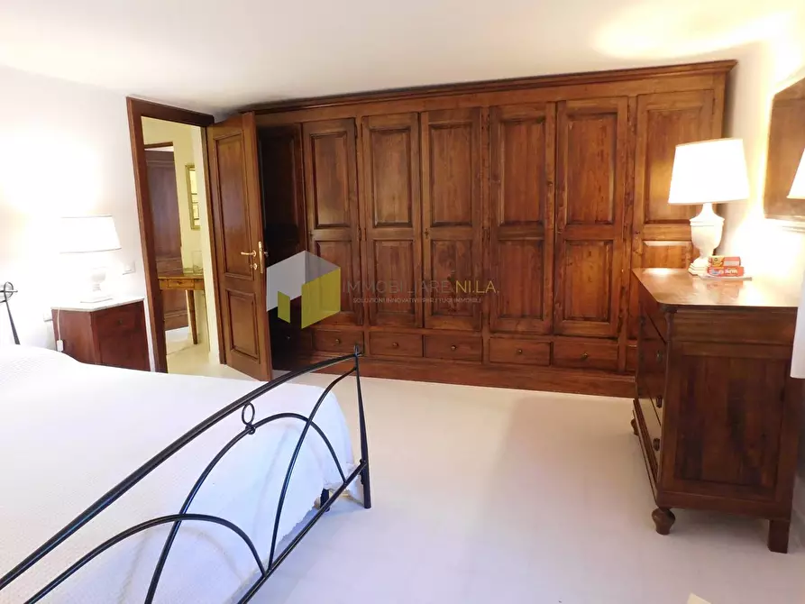 Immagine 33 di Villa in vendita  a Pisa