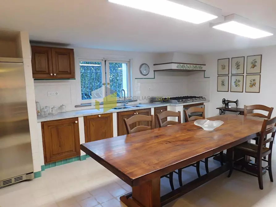 Immagine 59 di Villa in vendita  a Pisa