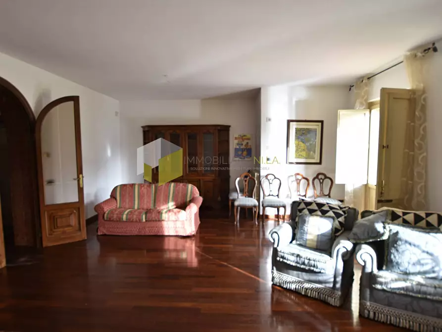 Immagine 6 di Villa in vendita  a Pisa