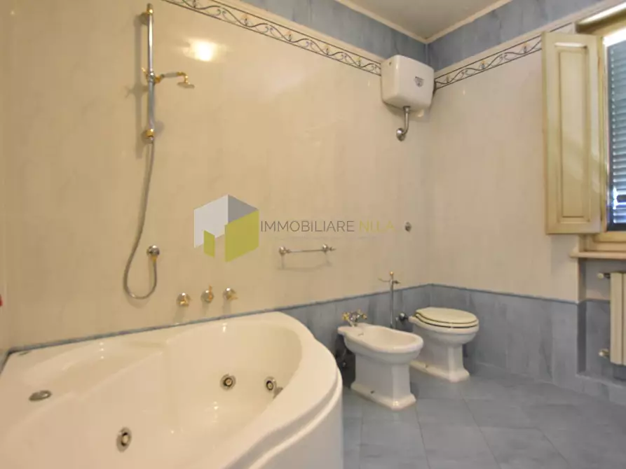 Immagine 16 di Villa in vendita  a Pisa