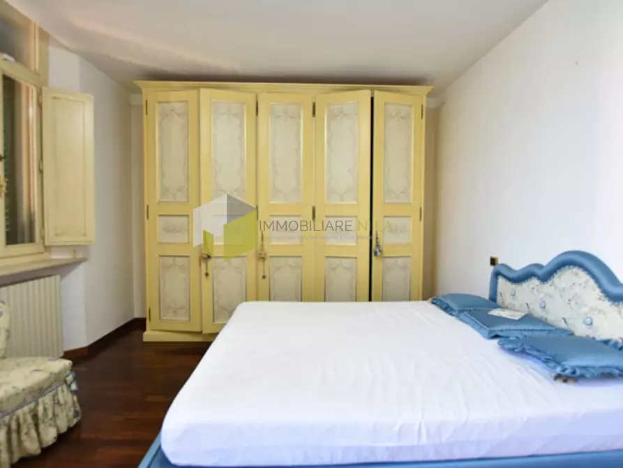 Immagine 20 di Villa in vendita  a Pisa