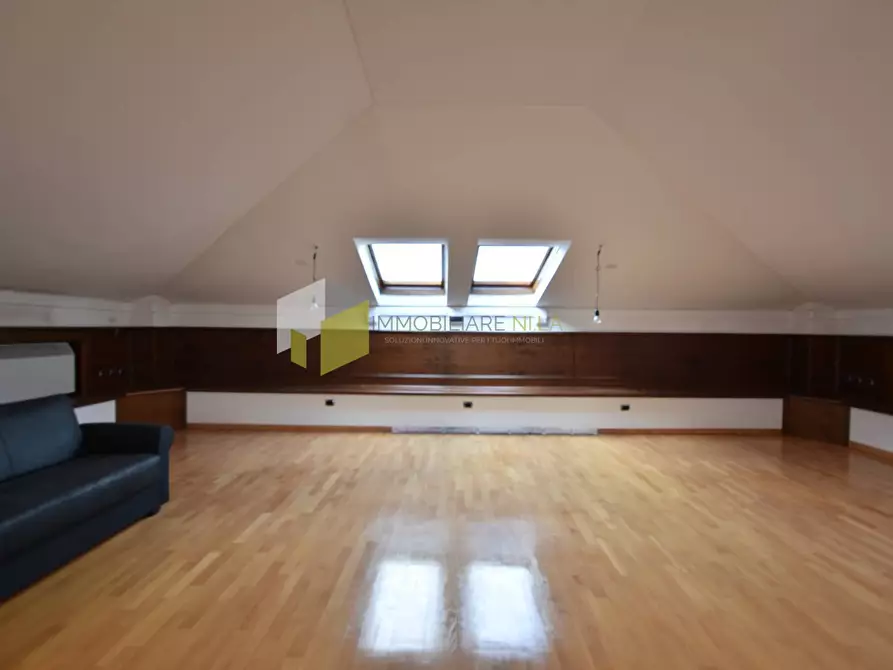 Immagine 27 di Villa in vendita  a Pisa