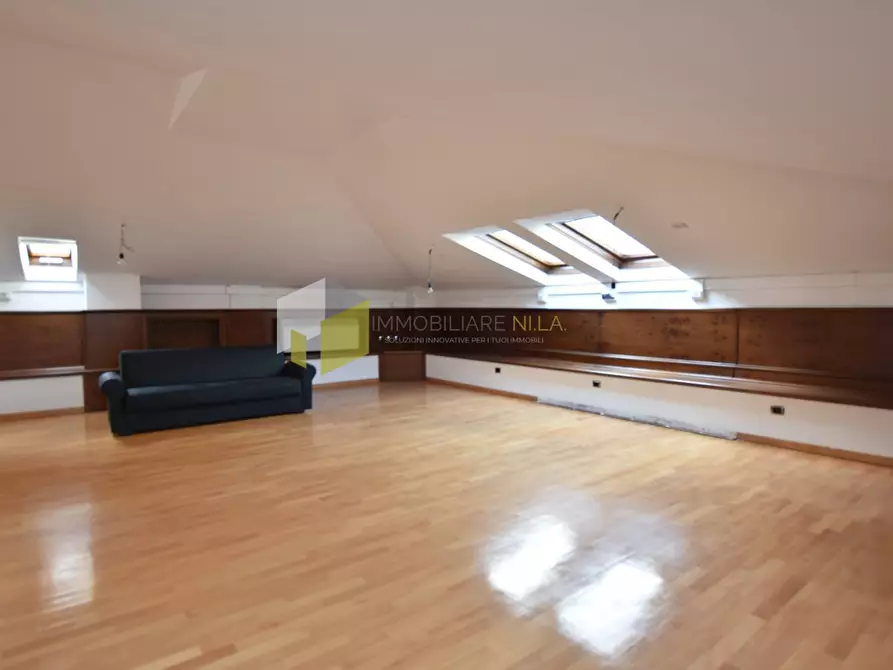 Immagine 30 di Villa in vendita  a Pisa