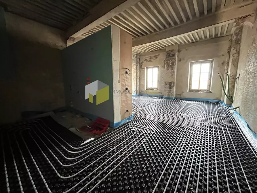 Immagine 15 di Appartamento in vendita  a Pisa