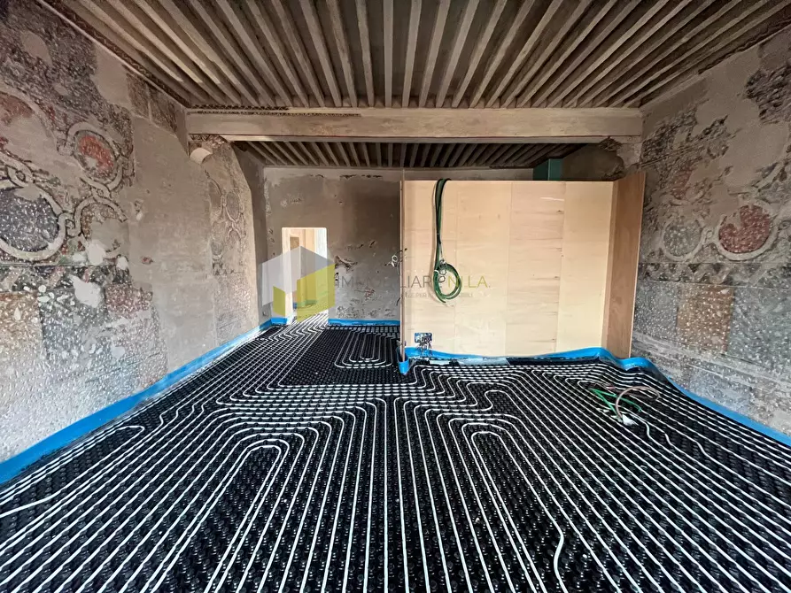 Immagine 22 di Appartamento in vendita  a Pisa