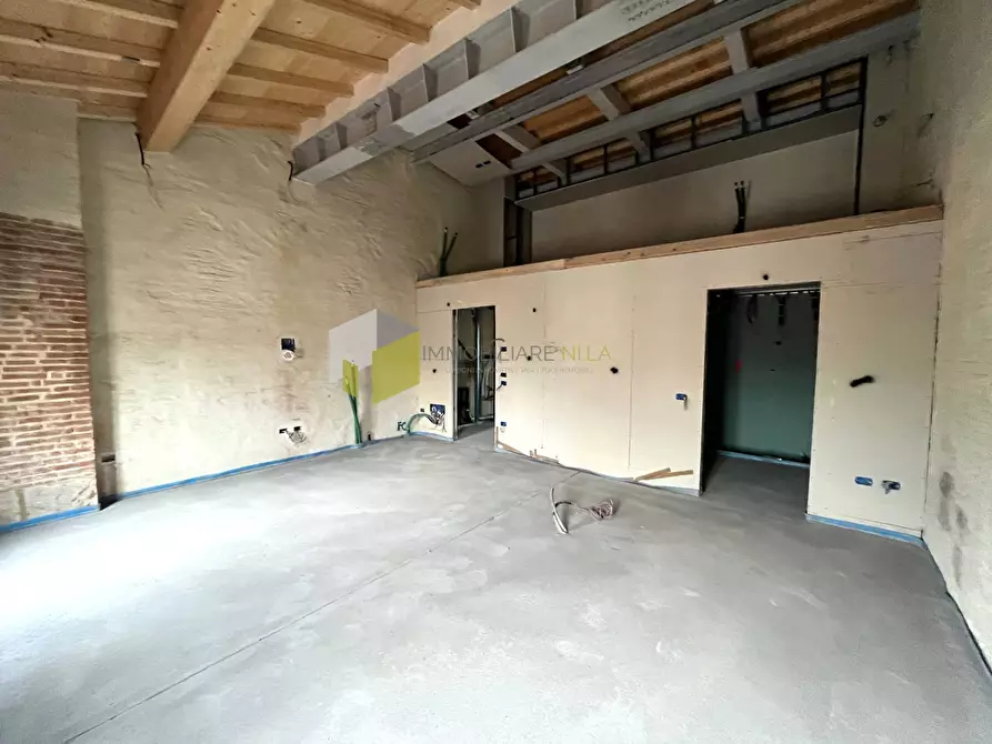 Immagine 20 di Appartamento in vendita  a Pisa