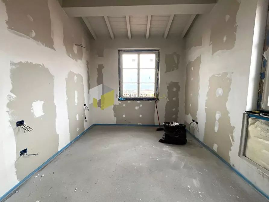 Immagine 9 di Appartamento in vendita  a Pisa