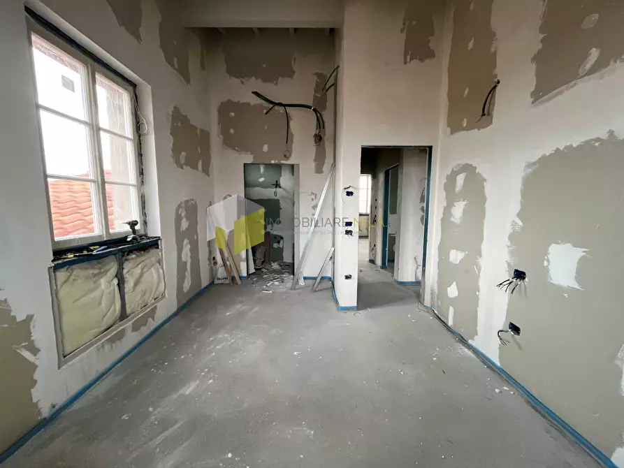 Immagine 13 di Appartamento in vendita  a Pisa