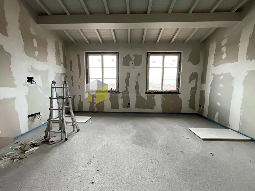 Immagine 5 di Appartamento in vendita  a Pisa