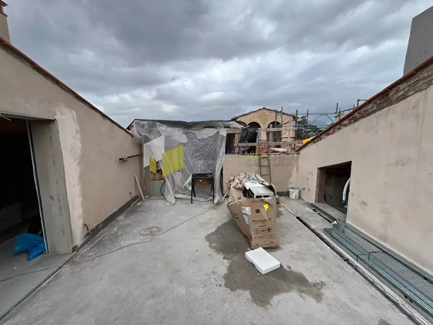 Immagine 2 di Appartamento in vendita  a Pisa