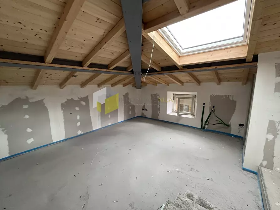 Immagine 16 di Appartamento in vendita  a Pisa