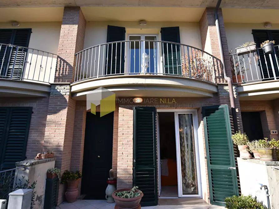 Immagine 2 di Villetta a schiera in vendita  a Pisa