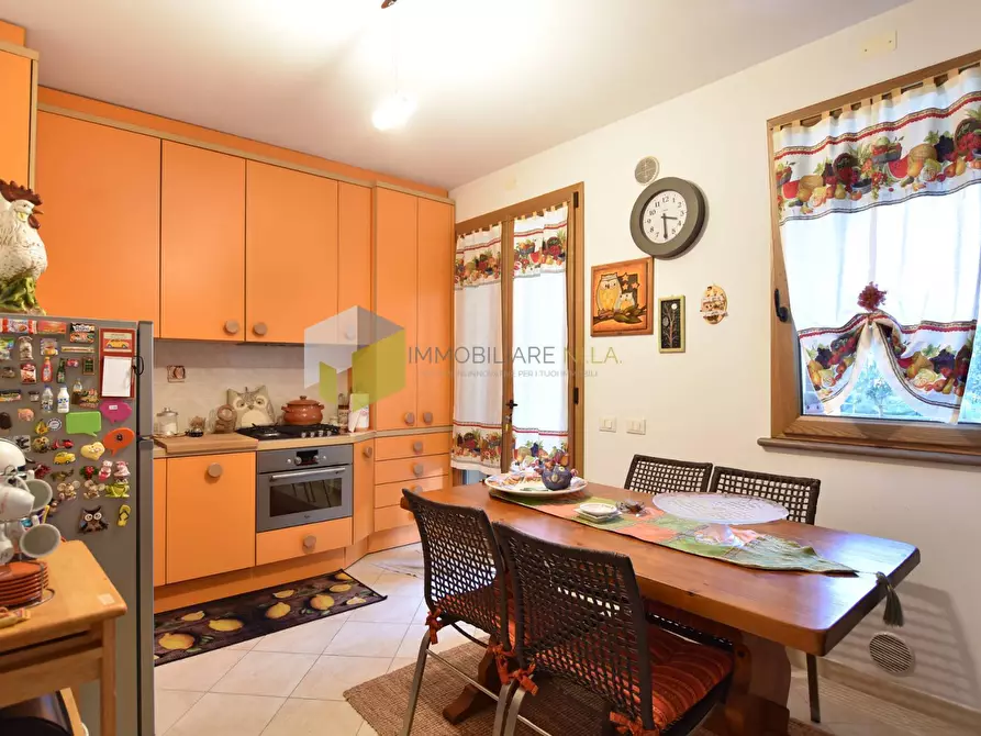 Immagine 10 di Villetta a schiera in vendita  a Pisa