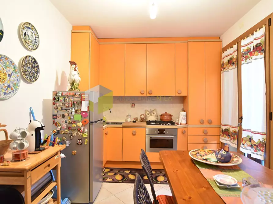 Immagine 11 di Villetta a schiera in vendita  a Pisa