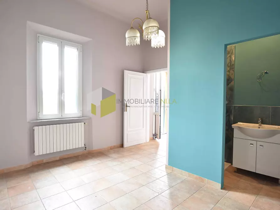 Immagine 1 di Casa indipendente in vendita  a Pisa