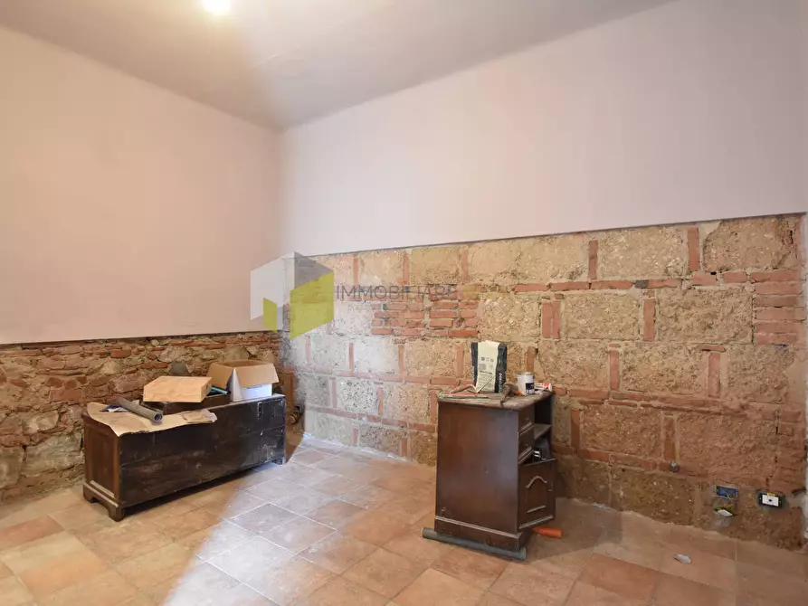 Immagine 23 di Casa indipendente in vendita  a Pisa