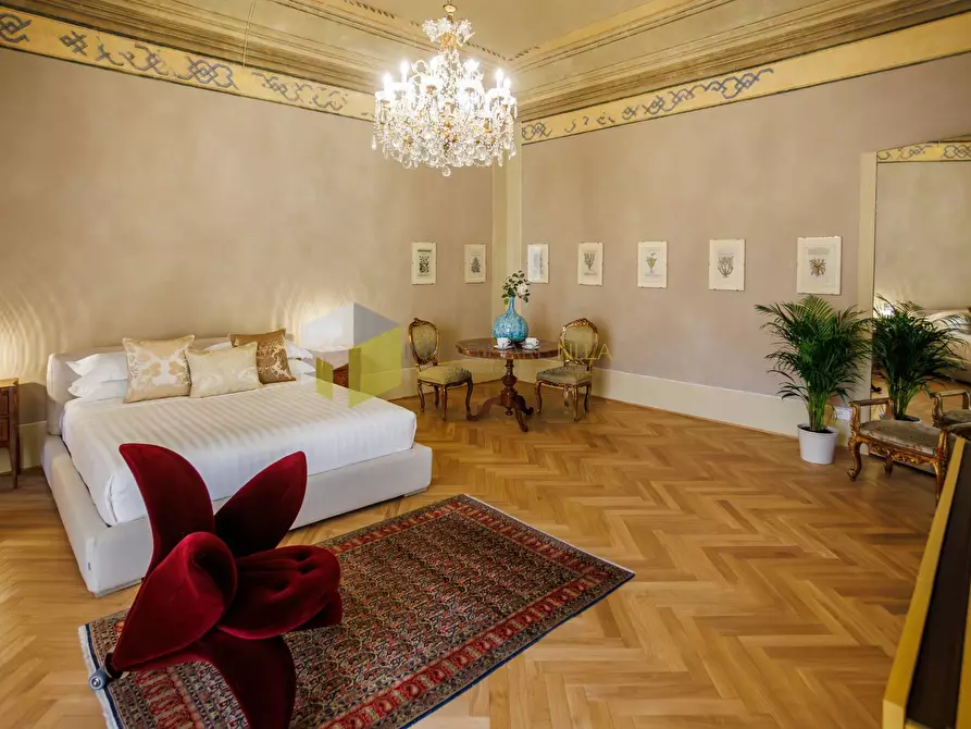 Immagine 42 di Appartamento in vendita  a Pisa