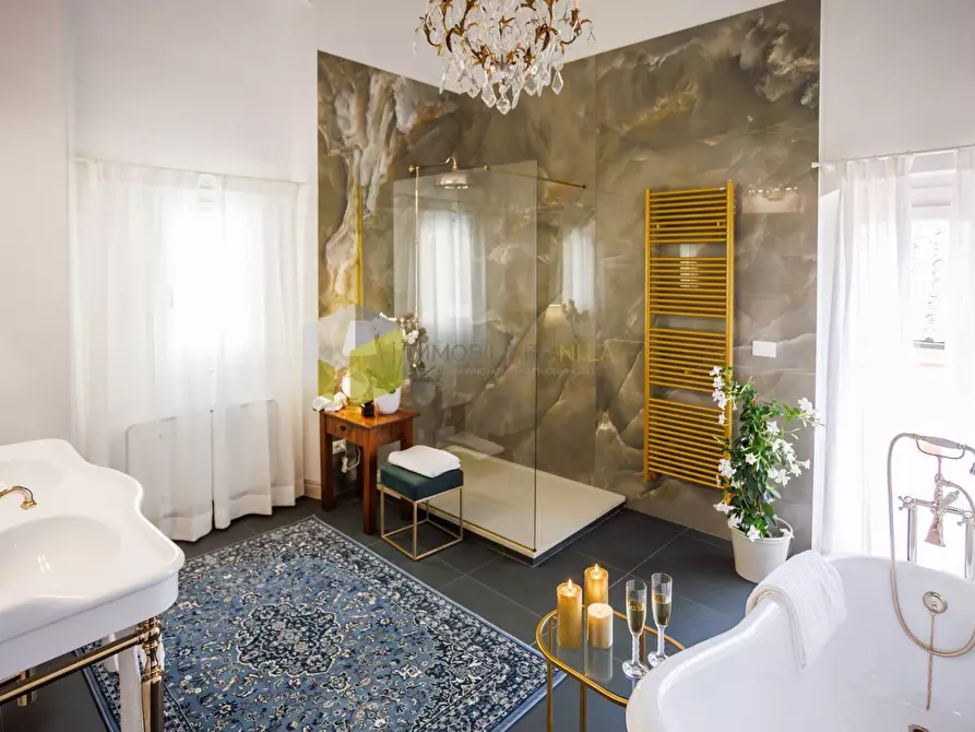 Immagine 45 di Appartamento in vendita  a Pisa