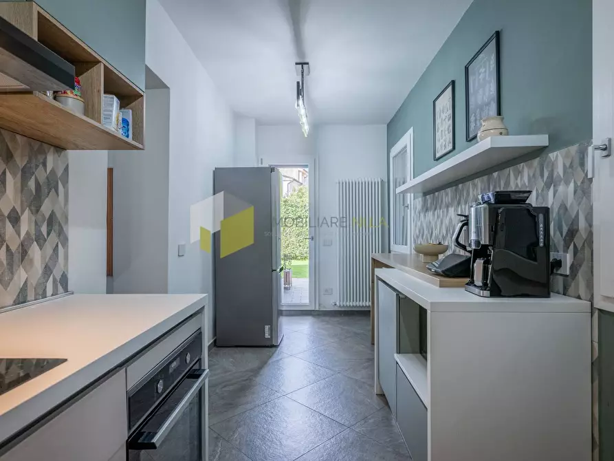 Immagine 15 di Villa in vendita  a San Giuliano Terme