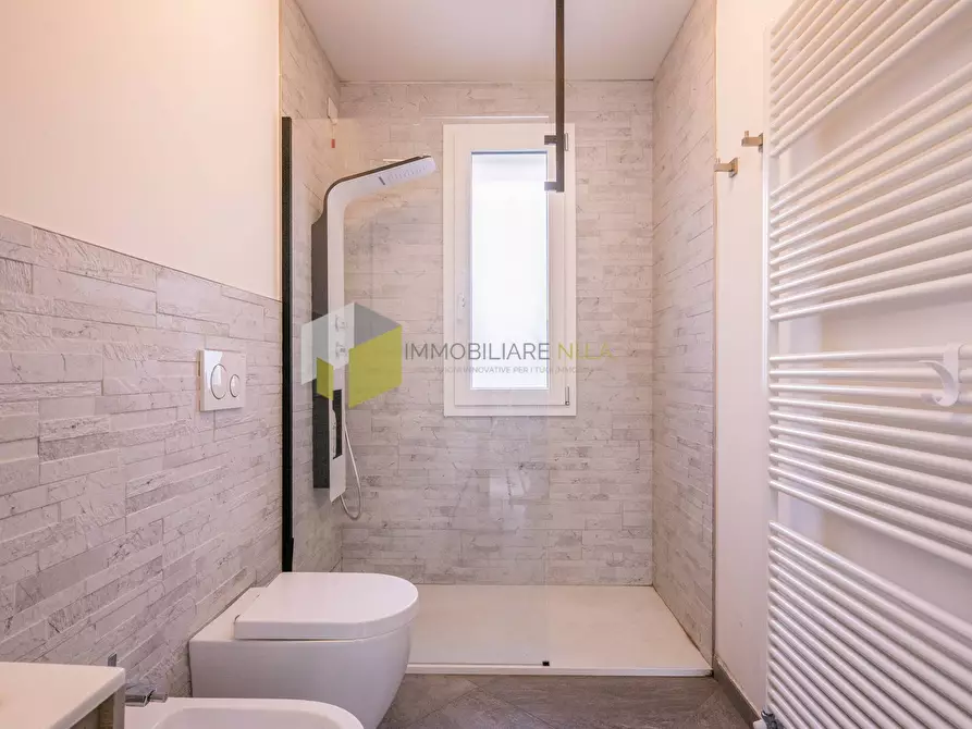 Immagine 22 di Villa in vendita  a San Giuliano Terme