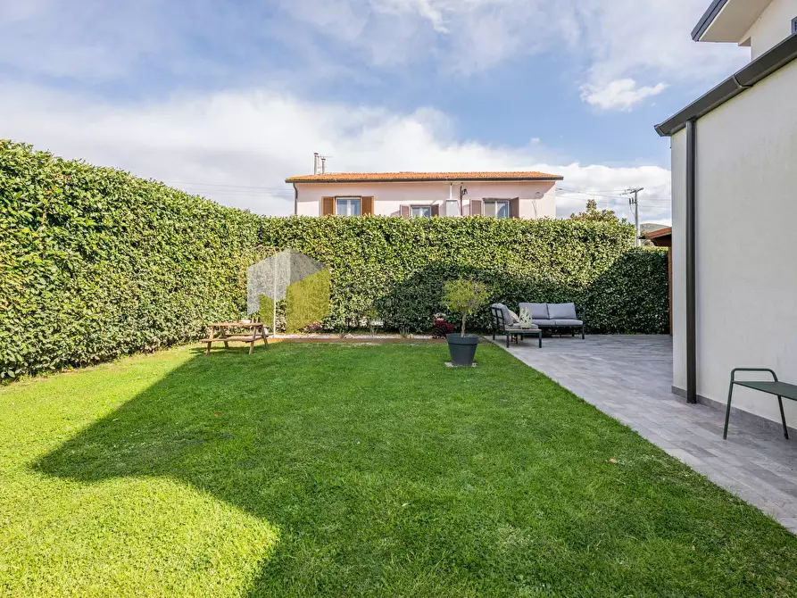 Immagine 46 di Villa in vendita  a San Giuliano Terme