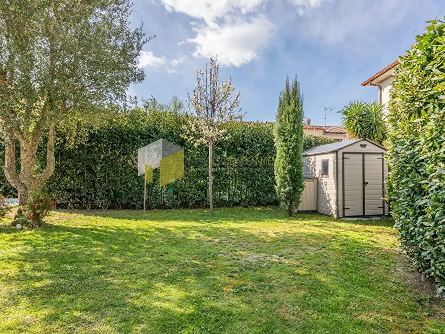 Immagine 48 di Villa in vendita  a San Giuliano Terme