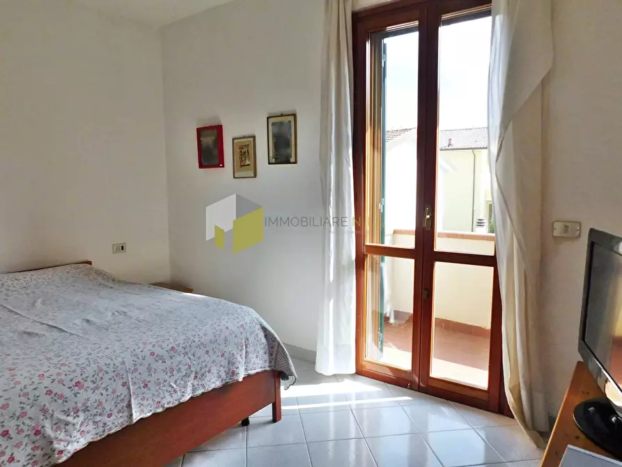 Immagine 12 di Villetta a schiera in vendita  a Vecchiano