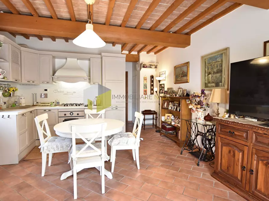 Immagine 2 di Appartamento in vendita  a San Giuliano Terme