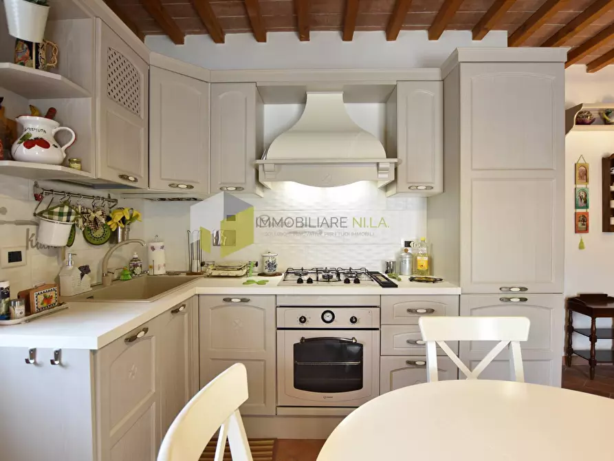 Immagine 10 di Appartamento in vendita  a San Giuliano Terme