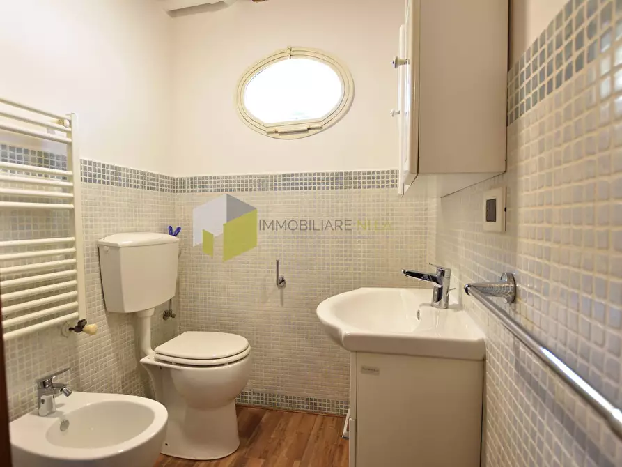 Immagine 14 di Appartamento in vendita  a San Giuliano Terme