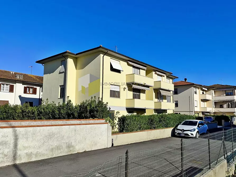 Immagine 30 di Appartamento in vendita  a Pisa