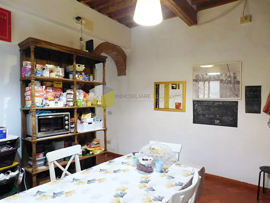 Immagine 4 di Appartamento in vendita  a Pisa