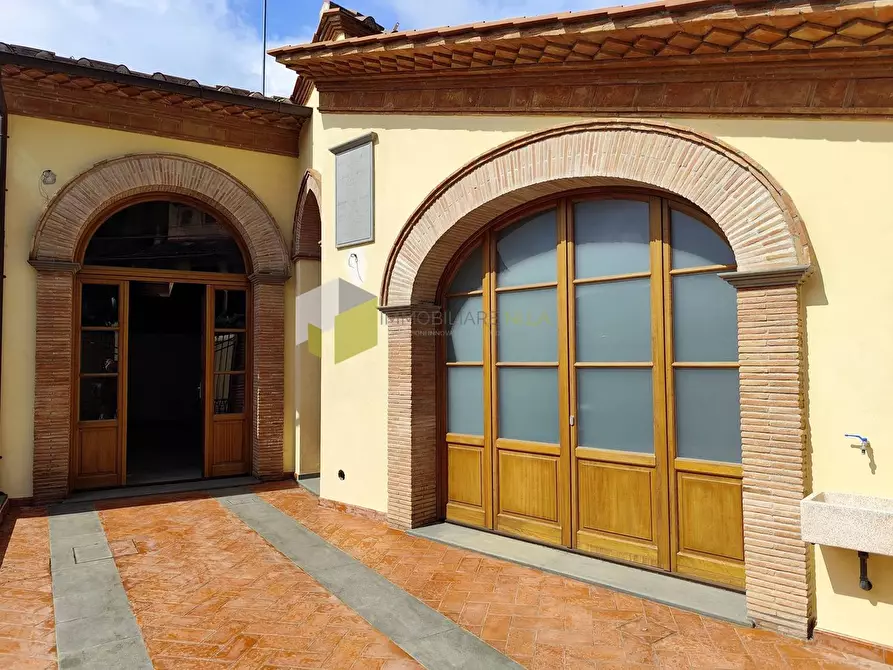 Immagine 1 di Casa semindipendente in vendita  a Vecchiano