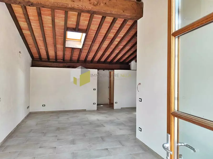 Immagine 2 di Casa semindipendente in vendita  a Vecchiano