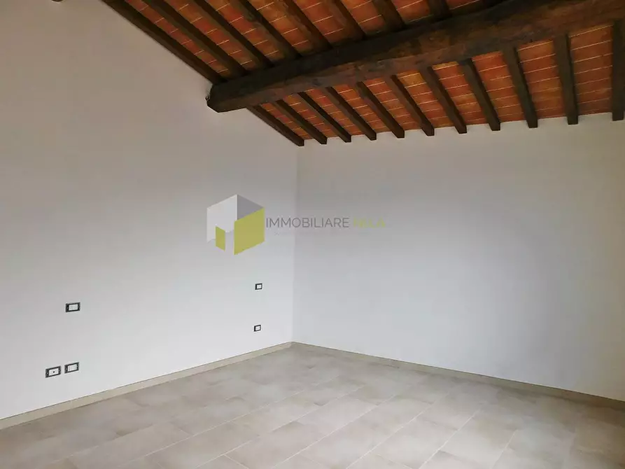 Immagine 19 di Casa semindipendente in vendita  a Vecchiano