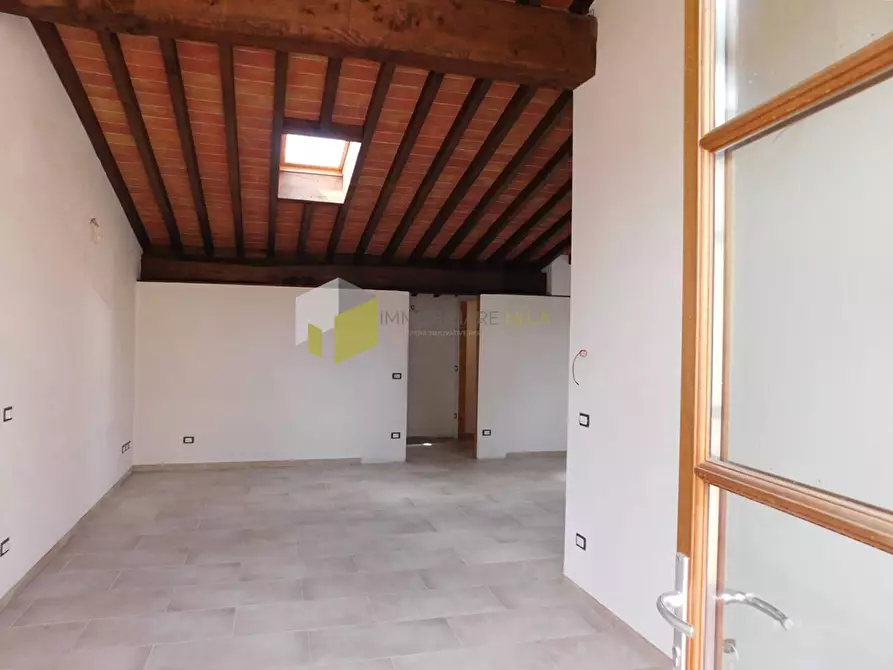 Immagine 22 di Casa semindipendente in vendita  a Vecchiano