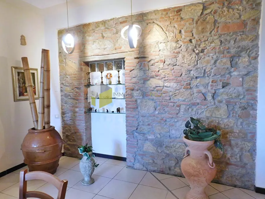 Immagine 13 di Casa indipendente in vendita  a Vecchiano