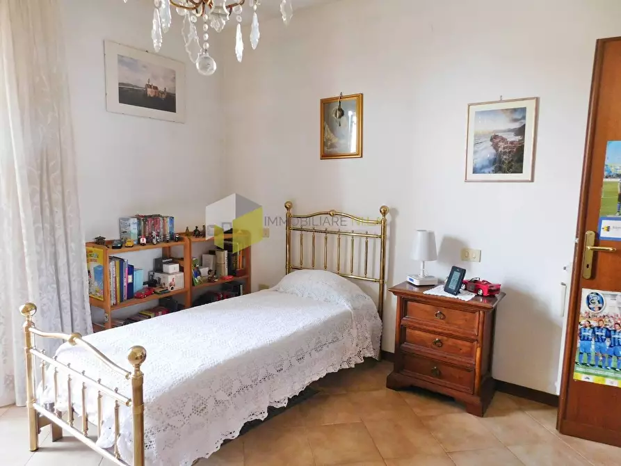 Immagine 21 di Villetta a schiera in vendita  a Vecchiano