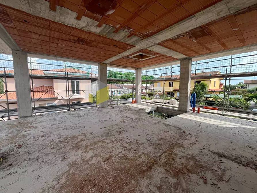 Immagine 13 di Casa semindipendente in vendita  a Vecchiano