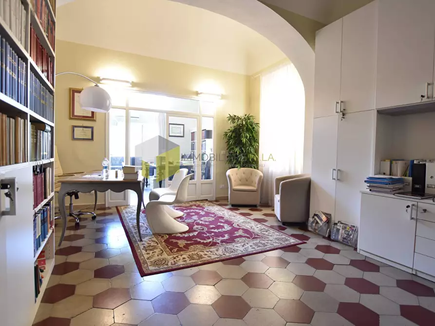 Immagine 4 di Appartamento in vendita  a Pisa
