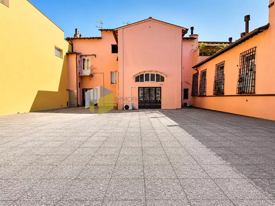 Immagine 15 di Appartamento in vendita  a Pisa