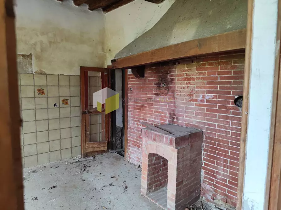 Immagine 7 di Rustico / casale in vendita  a Cascina