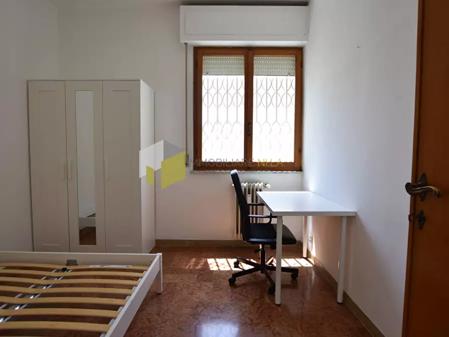 Immagine 25 di Appartamento in affitto  a Pisa