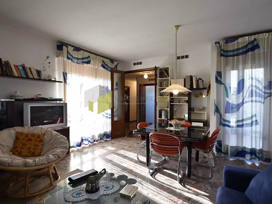 Immagine 26 di Palazzo in vendita  a Pisa