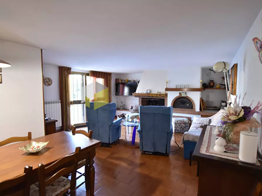 Immagine 41 di Palazzo in vendita  a Pisa