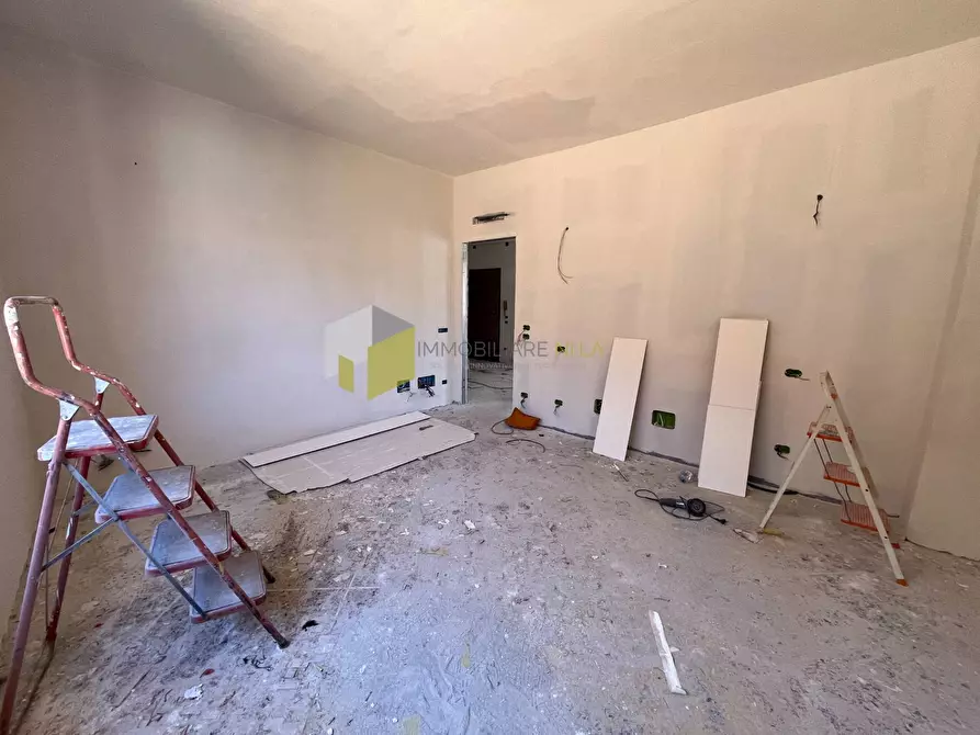 Immagine 17 di Appartamento in vendita  a Pisa