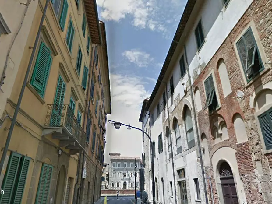 Immagine 2 di Locale commerciale in affitto  a Pisa