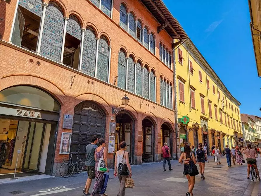 Immagine 5 di Attività commerciale in vendita  a Pisa